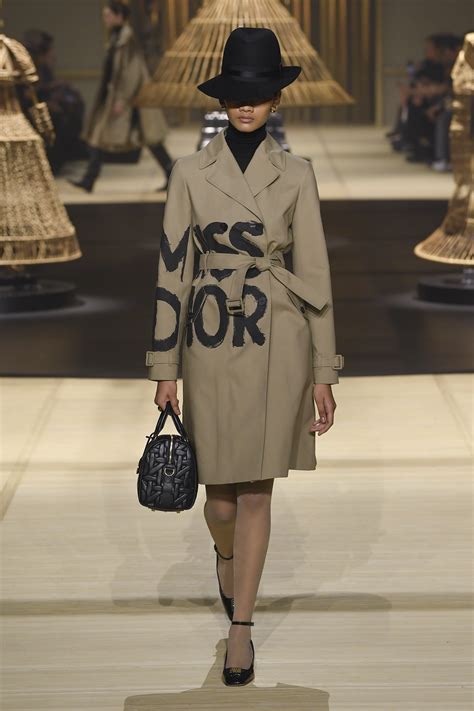 dior fall 2024 crossbody.